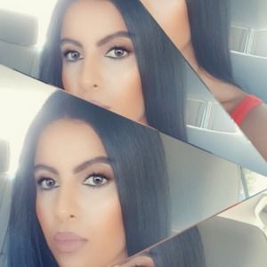 Meet your Posher, Raquel